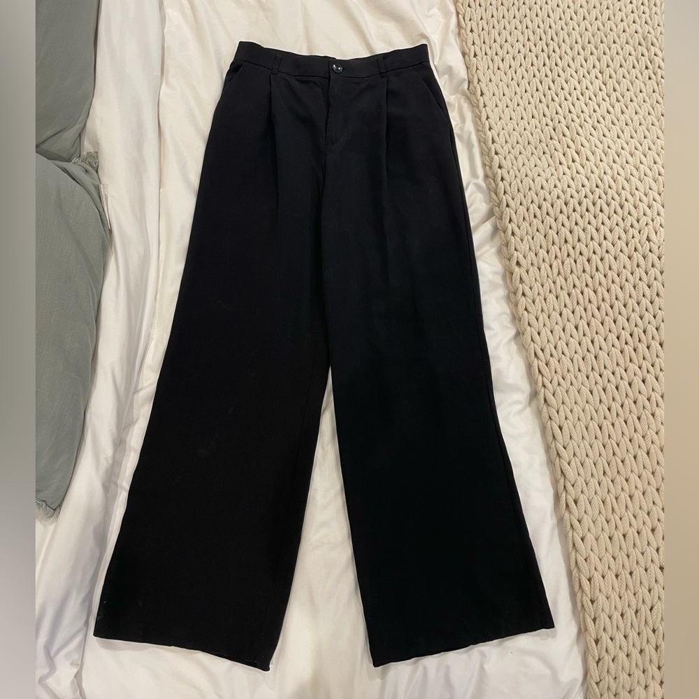 Zara - Classic Black Wide-Leg Trousers